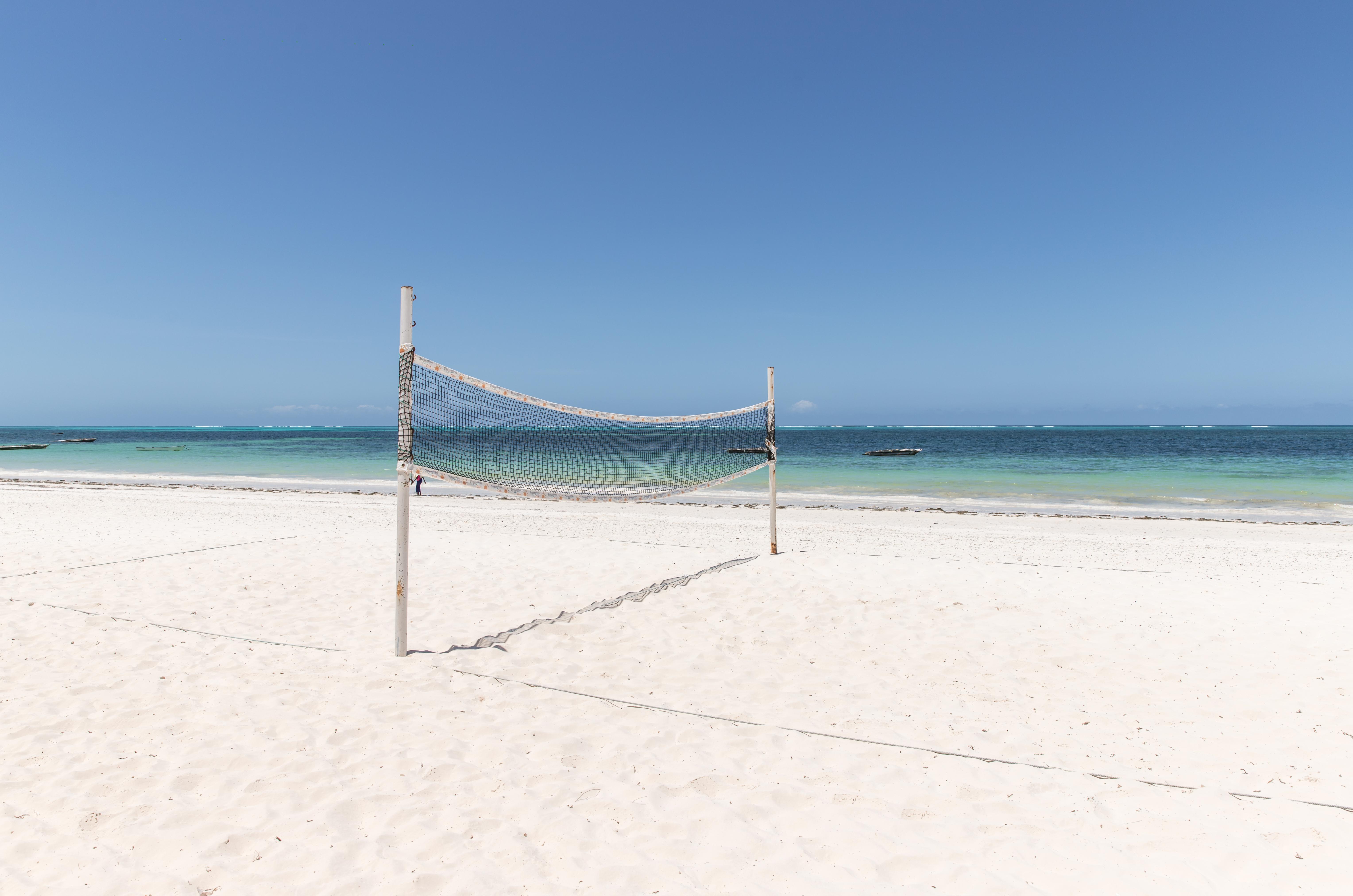 Kiwengwa Beach Resort Exterior photo Beach volleyball net