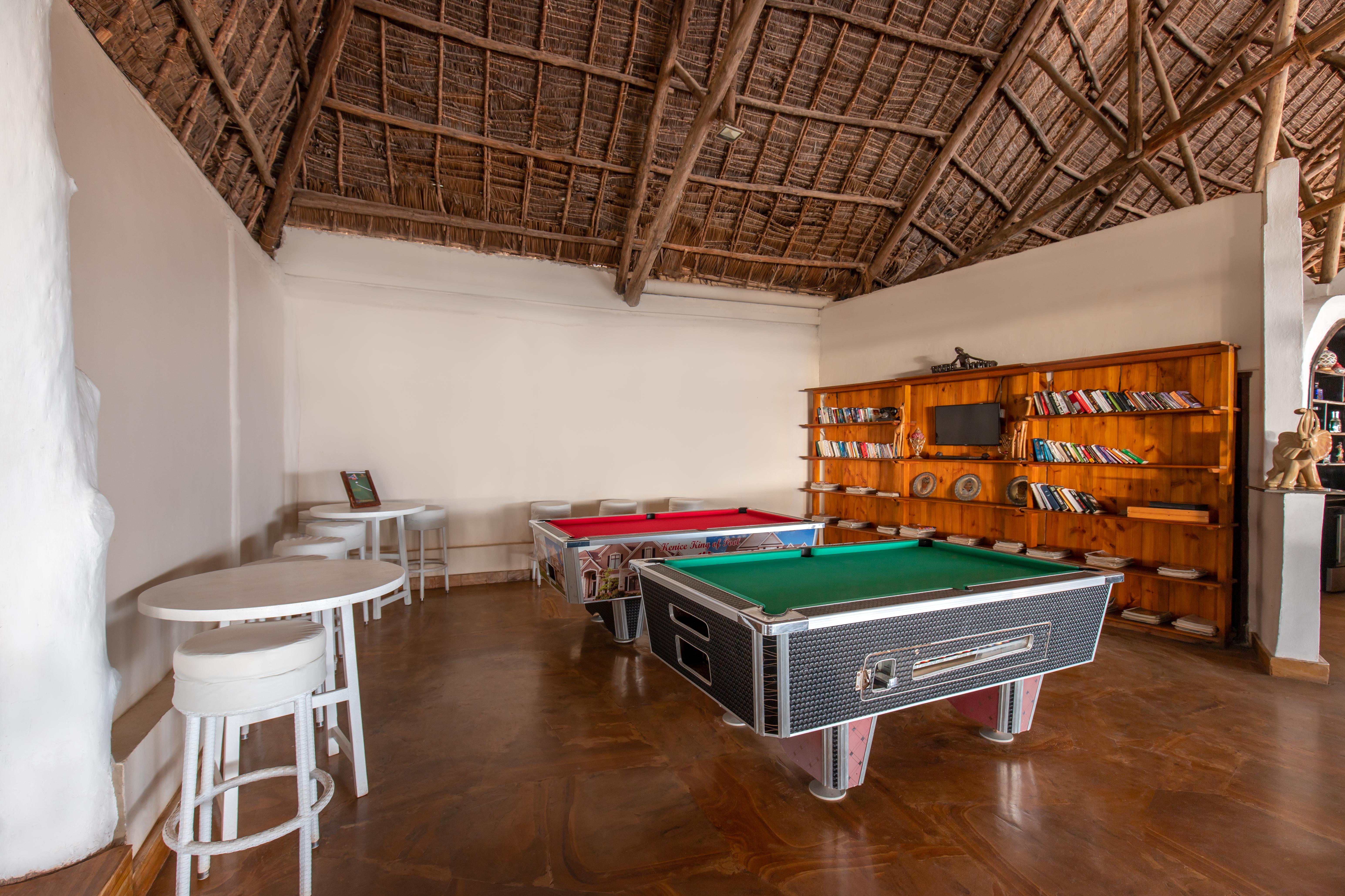 Kiwengwa Beach Resort Exterior photo The pool table at the lodge