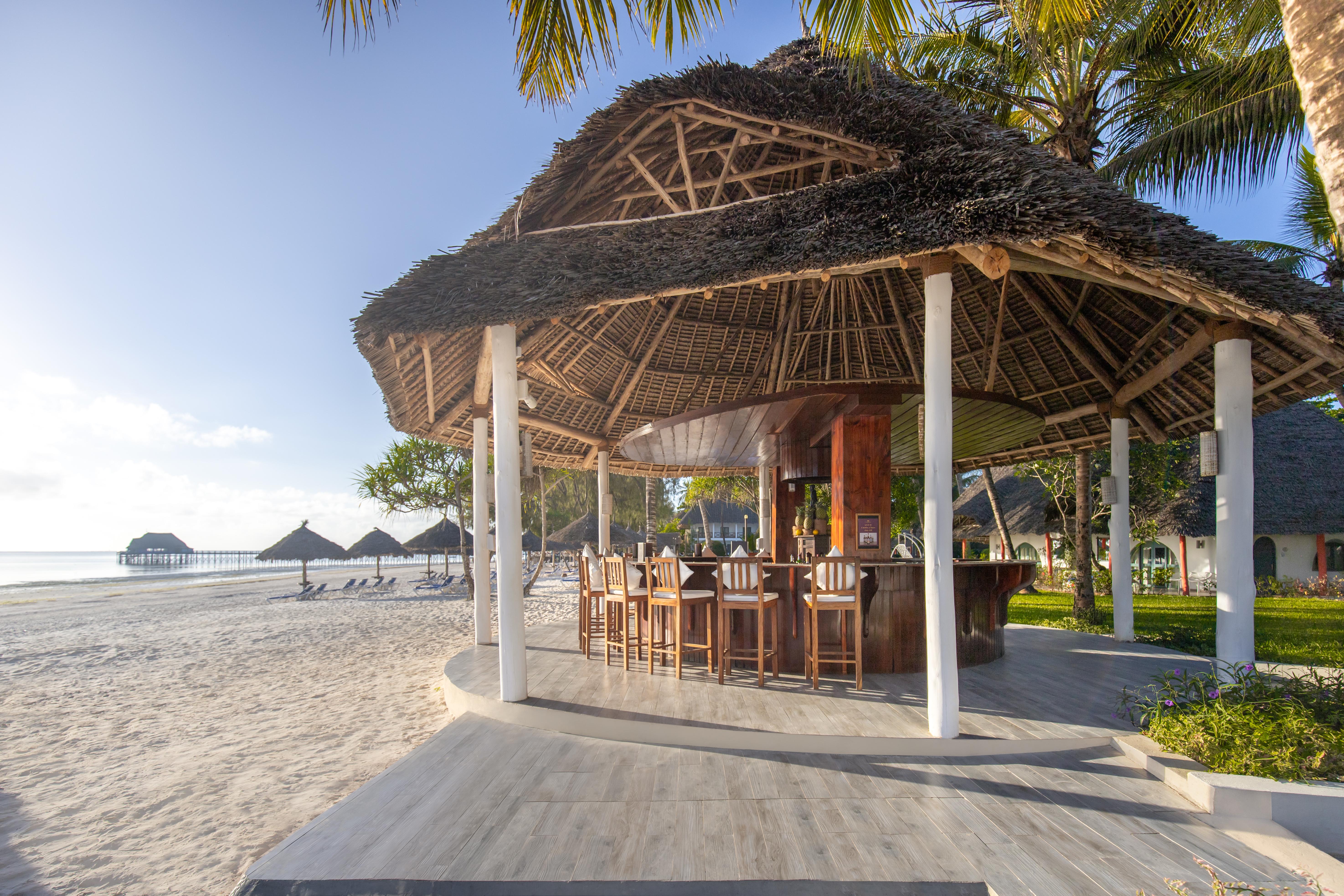 Kiwengwa Beach Resort Exterior photo The beach bar at the resort