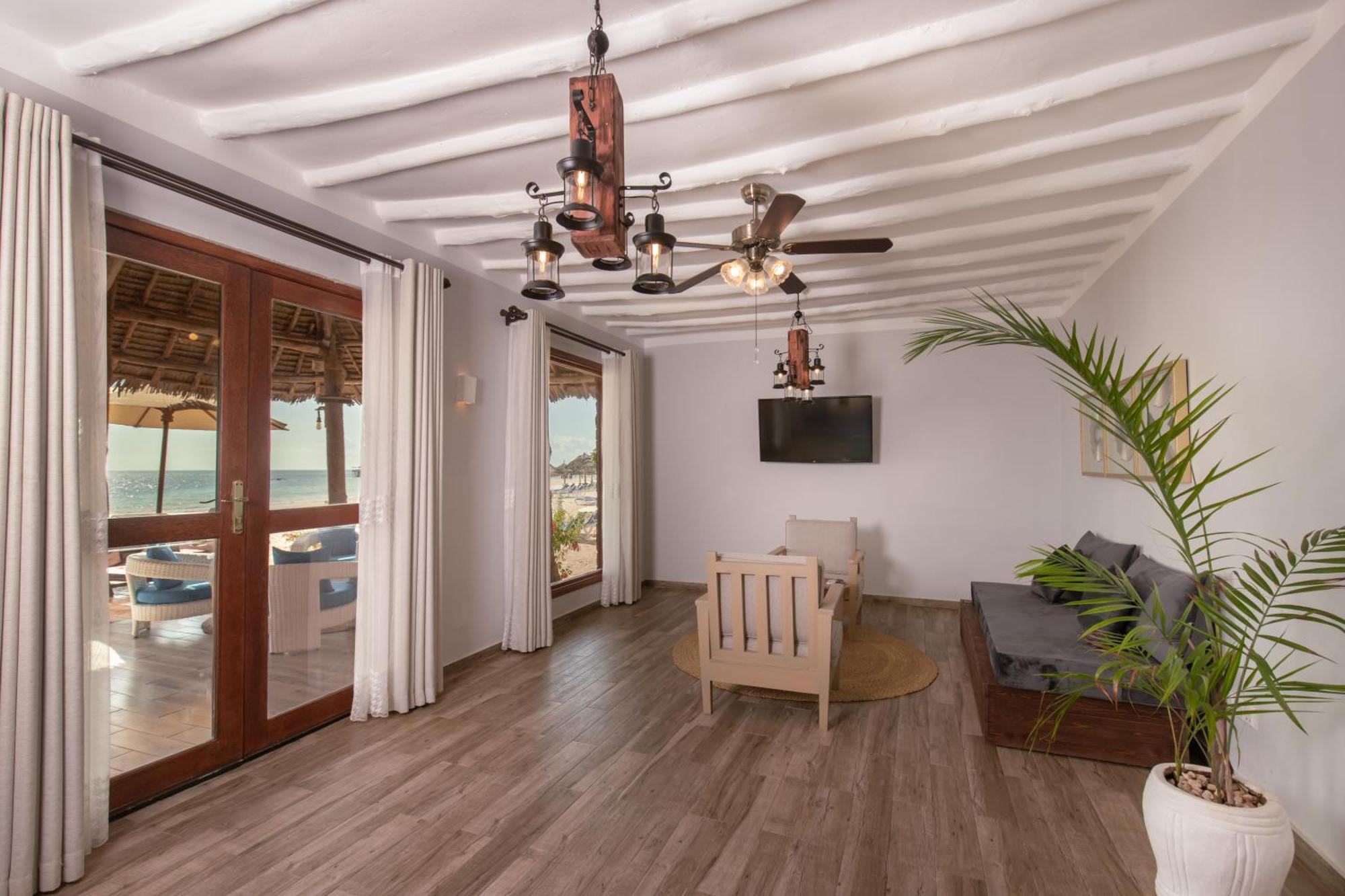 Kiwengwa Beach Resort Exterior photo Suite interior