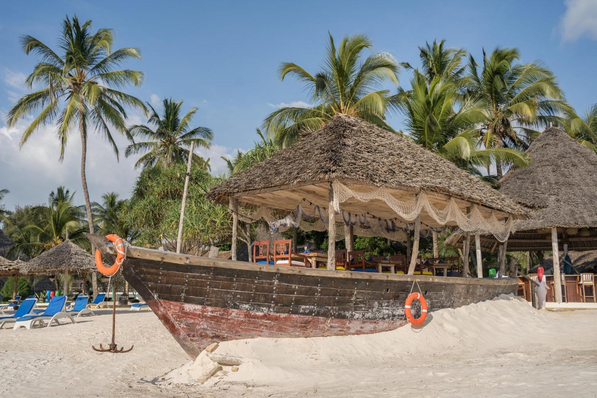 Kiwengwa Beach Resort Exterior photo Diani Beach